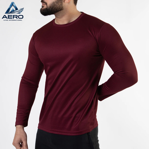 Nouvelles chemises tendance à manches longues pour hommes, en bordeaux avec des détails noirs, style streetwear, coupe slim, décontractées. - Product Image 3