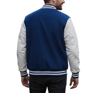 Veste universitaire bleue pour homme, manches grises, logo brodé sur le devant, style décontracté, extérieur en laine et viscose, doublure en laine, écologique, coupe classique - Product Image 4
