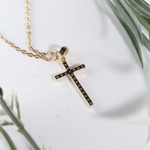 Colgante de Cruz Crucifijo de Oro con Diamante Cultivado en Laboratorio, Diseño Clásico Religioso, Cadena de Eslabones con Pavé de Una Sola Hilera, Joyería Fina, Regalo para Mujer - Product Image 2