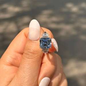 Anillo de Compromiso de Plata de Ley 925 con Moissanita en Racimo, Diseño Halo Chapado en Rodio, Engaste de Puntas Estilo Hiphop, Joyería Fina con Moissanita Creada en Laboratorio - Product Image 2