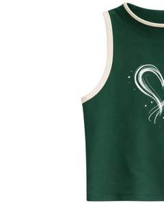 เสื้อกล้ามผู้หญิงสีเขียวเข้มลายริบบิ้นพิมพ์ลายหัวใจ แขนกุด สไตล์ลำลอง แฟชั่นฤดูร้อน แต่งขอบตัดกัน ดีไซน์สั่งทำได้ ผู้ผลิต - Product Image 2