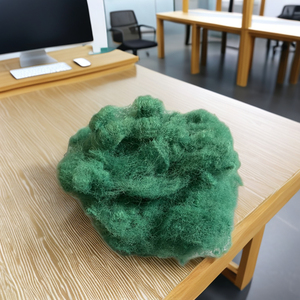 Prix usine Fibre de polyester recyclée solide verte 20D SD, recyclable, certifiée OEKO-TEX, ignifuge, pour filature - Product Image 1