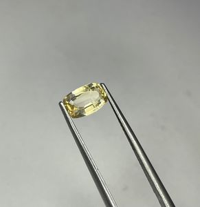 Zafiro amarillo natural, corte cojín, sin tratamiento térmico, piedra limpia sin imperfecciones. - Product Image 4