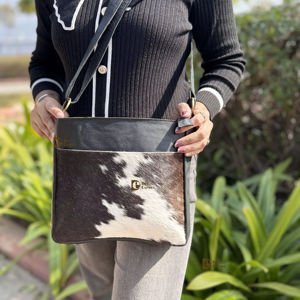 กระเป๋าสะพายหนังวัวแท้แบบใหม่ สไตล์ยิปซี โบโฮ ขนสัตว์ วินเทจ ทำมือ สไตล์ตะวันตก ใช้ได้หลากหลาย - Product Image 1