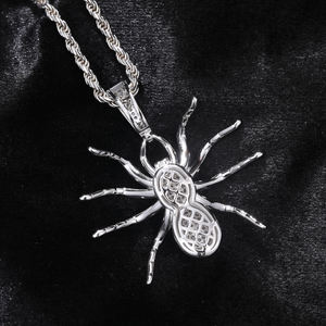 Colgante de Araña Plateado con Cristales de Estrás y Microincrustaciones, Amuleto Hiphop, Joyería Temática de Insectos para Hombre, Regalo - Product Image 3