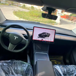 Tesla Model Y Long Range à conduite à droite - Product Image 1