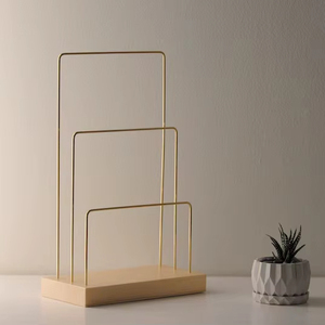 Elegante Organizador de Joyas con Soporte de Múltiples Niveles, Soporte para Collares y Pendientes, Base Compacta, Exhibición Elegante para un Tocador Organizado - Product Image 4