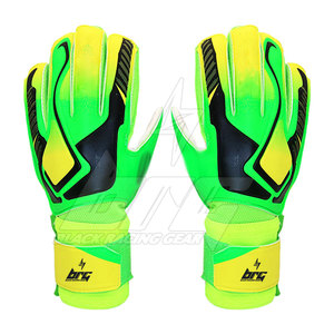 Nouveaux gants de gardien de but professionnels, respirants, en PU, avec tricot en latex, fermeture auto-agrippante en nylon, unisexe, pour l'extérieur - Product Image 2