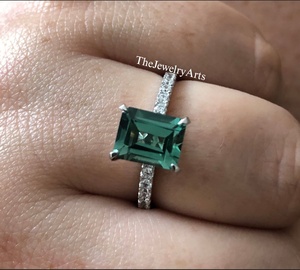 Anillo de Compromiso de Zafiro Verde, Plata de Ley 925, Corte Esmeralda, Gema Verde Solitaria, Joyería Nupcial Elegante, Anillo de Boda - Product Image 4