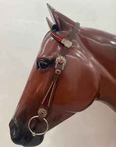 Ensemble de selle de cheval western en cuir rouge personnalisé avec incrustation de strass en cristal, design léger et harnais d'équitation faits à la main - Product Image 3