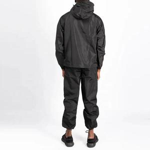 Conjunto de Chándal Cortavientos con Capucha Personalizado Unisex para Invierno, Estilo Urbano, con Diseño Estampado Sólido - Product Image 6