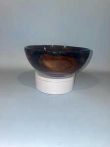 Hermosos tazones de madera y resina, hechos con madera natural y resina de primera calidad, perfectos para servir. - Product Image 4