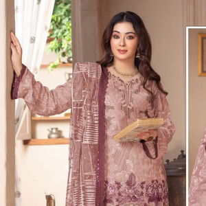 Ensemble Kurti élégant en mousseline de soie brodée, réversible, extensible, style moderne, avec dupatta |   Costume de créateur avec broderie Khatli |   Fête - Product Image 1