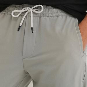 Nouveauté : Pantalon de jogging long et chaud pour homme avec cordon de serrage à la taille et poches, pantalon d'entraînement épais et chaud pour la course à pied - Product Image 4