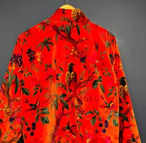 เสื้อแจ็คเก็ตกำมะหยี่พิมพ์ลายดอกไม้ คอจีน แขนยาว ทรงหลวม ปักลายสีแดง สวมใส่สบายๆ ในฤดูใบไม้ร่วง ระบายอากาศได้ดี - Product Image 3
