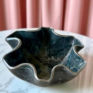 Petit bol vert sarcelle et argenté, design géode en résine époxy fait main, bol de service, cadeau de pendaison de crémaillère, décoration intérieure - Product Image 1