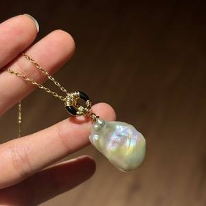 Colgante de Oro con Perla de Agua Dulce Auténtica, Estilo Retro Barroco, Elegante, Versátil, de Partículas Grandes con Luz Intensa, Diseño Moderno y Exótico - Product Image 4