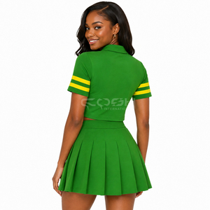 Ensemble respirant en polyester Cosh International Sisterhood Sorority : Polo court vert sportif avec rayures jaunes et jupe plissée - Product Image 4