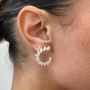 Pendientes de Aro con Diamantes de Corte Marquesa, Pendientes de Diamantes Cultivados en Laboratorio, Aros Abiertos de Oro Sólido, Joyería Fina y Elegante para Novias y Bodas - Product Image 1