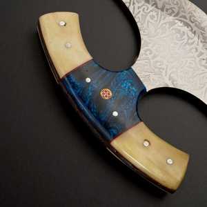 Handmade Stainless Steel Razor <b>Sharp</b> Ulu Chef <b>Knife</b> with Camel Bone & Resin Handle OEM OEM Customizable Factory Direct Supplier - Product Image 3