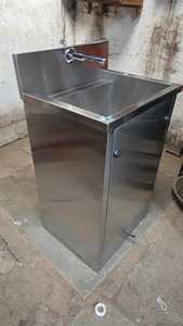 Évier commercial en acier inoxydable avec armoire, poste de lavage à cuve unique avec robinet pour la préparation des aliments en cuisine - Product Image 1
