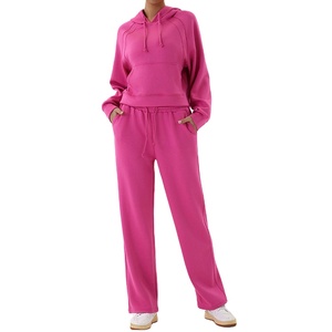 ชุดวอร์มออกกำลังกายผู้หญิงคุณภาพพรีเมียม พิมพ์โลโก้ตามสั่ง เสื้อครอปฮู้ดดี้ กางเกงจ็อกเกอร์ ชุดลำลอง 2 ชิ้น ระบายอากาศได้ดี ชุดกีฬา - Product Image 1