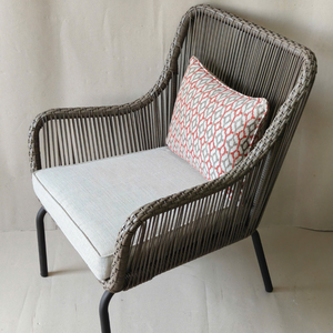 Muebles de exterior de estilo moderno con estructura de aluminio y recubrimiento en polvo, NGUYEN DECOR Vietnam, vidrio y metal, color personalizado. - Product Image 6