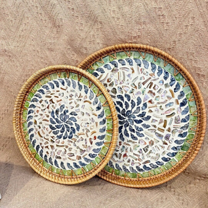 Bandeja de 2 piezas de nácar y ratán de estilo único, hecha a medida, lo último en artesanía para vajilla. - Product Image 4