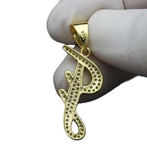 Colgante de lujo con inicial de moissanita y diamantes, de plata de ley 925, con incrustaciones de circonitas, sin cadena, al por mayor - Product Image 4