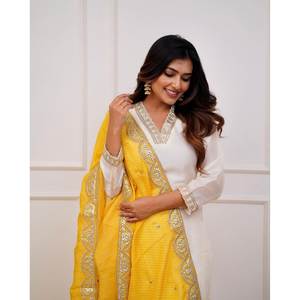 Hermoso Salwar Kameez Amarillo de Algodón JC para Fiestas, Talla XL, Top y Pantalón con Dupatta, Atuendo Elegante - Product Image 6