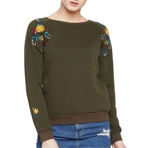 เสื้อสเวตเชิ้ตผู้หญิงผ้าฝ้าย 100% สำหรับฤดูหนาว ผลิตในโรงงานโดยผู้ผลิตจากปากีสถาน มีโลโก้ด้านหน้า ระบายอากาศได้ดีและแห้งเร็ว ขายส่ง - Product Image 1