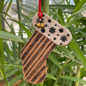 Nueva personalización 100% adornos de vaquero de cuero genuino botas de vaquero de cuero con herramientas occidentales colgantes adornos navideños regalos - Product Image 4