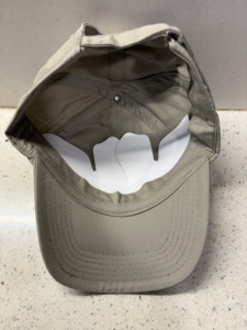 Casquette Trucker Unisexe Personnalisée en Coton 100% pour Voyage, avec Tissu Standard, 6 Panneaux, Boucle Métallique et Œillet - Product Image 4