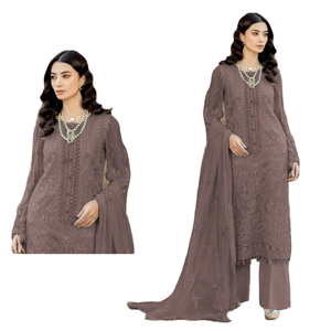 Confeccionado con una finesura excepcional, un delicado arreglo de lentejuelas, un subtimo estampado digital, el mejor vestido étnico/este salwar kameez. - Product Image 1