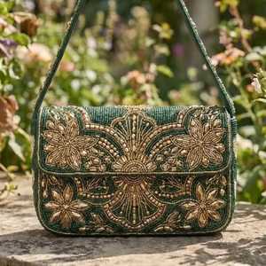 Bolso de Hombro de Lujo para Mujer con Elegantes Detalles Decorativos y Estilo Moderno para Eventos Formales - Product Image 5