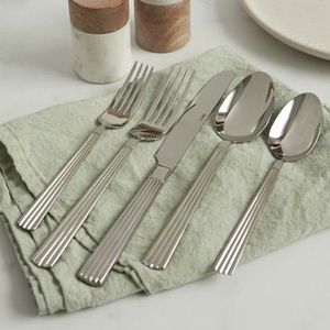 Ensemble de couverts en acier inoxydable 4 pièces, finition miroir argentée, réutilisables, sans BPA, pour usage en restaurant - Product Image 2