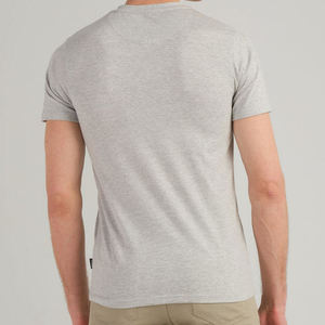 เสื้อยืดคอกลมแขนสั้นผ้าฝ้ายสีเทาสำหรับผู้ชายทรงปกติแบบลำลอง - Product Image 5
