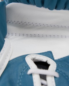Gants de boxe Fly personnalisés bleu ciel et blanc en cuir de vachette véritable pour combats et entraînements de boxe - Product Image 4
