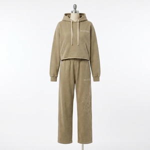Conjunto de Sudadera Corta con Capucha y Pantalones Jogger para Mujer, Color Caqui, Estilo Casual, de Algodón y Felpa, Ropa Deportiva, Venta al Por Mayor OEM - Product Image 3