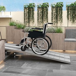 Rampa per Sedia a Rotelle in Alluminio Argento da 2,4 m, Pieghevole e Antiscivolo per Facile Accesso Domestico Attraverso Porte - Product Image 6