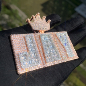 Colgante de Letra Personalizada con Moissanita Baguette y Engaste de Corona - Colgante Hip Hop Totalmente Engastado, Colgante de Moissanita Iced en Plata 925 - Product Image 5