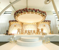Mandap de mariage traditionnel Rajwada en FRP sculpté classique, thème Mayur, style dôme de pilier, décoration de mariage durable