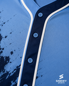 Maillot de baseball personnalisé SINEWY SPORTS unisexe à manches courtes, sublimation dégradée bleu marine, anti-humidité, fermeture boutonnée - Product Image 5