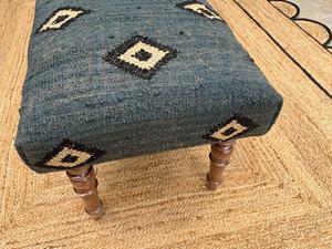 Banc tissé à la main à motif géométrique bleu, style traditionnel, décoration de meubles d'intérieur, salon, forme carrée, 100% fait main - Product Image 6