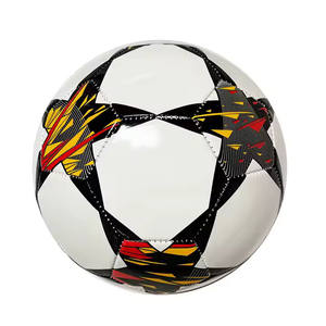 Ballon de football PVC de taille 5, dernier design, livraison immédiate, haute qualité, léger, durable, écologique, pour matchs en intérieur/extérieur - Product Image 5
