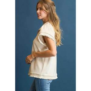 Blusa Umgee para talla XS con dobladillo con volantes y cuello con media cremallera, a la moda - Product Image 3