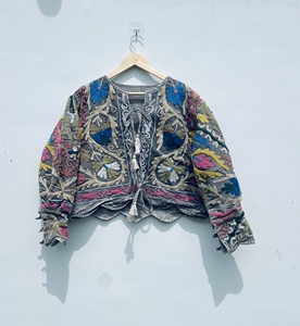 Chaqueta Bordada de Algodón Hecha a Mano de Primera Calidad para Mujer |   Chaqueta Corta de Moda Estilo Boho Floral Suzani con Lazos Delanteros - Product Image 6
