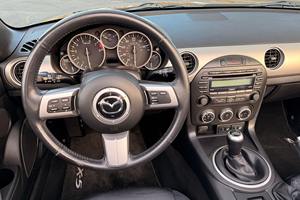 Mazda MX-5 Miata Grand Touring 2010 - Product Image 4