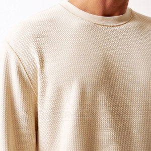 Chemise à manches longues en coton 100% avec logo personnalisé - Tissu gaufré pour homme - Décontractée, respirante, écologique, durable, col rond - Product Image 5