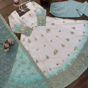 Traje de Novia con Pantalón Anarkali de Diseño con Lentejuelas y Dupatta para Mujer - Product Image 1